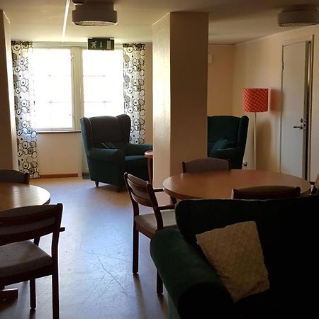 Moessebergs Vandrarhem Falköping エクステリア 写真