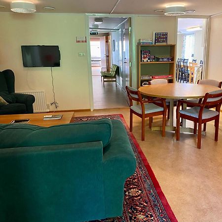 Moessebergs Vandrarhem Falköping エクステリア 写真