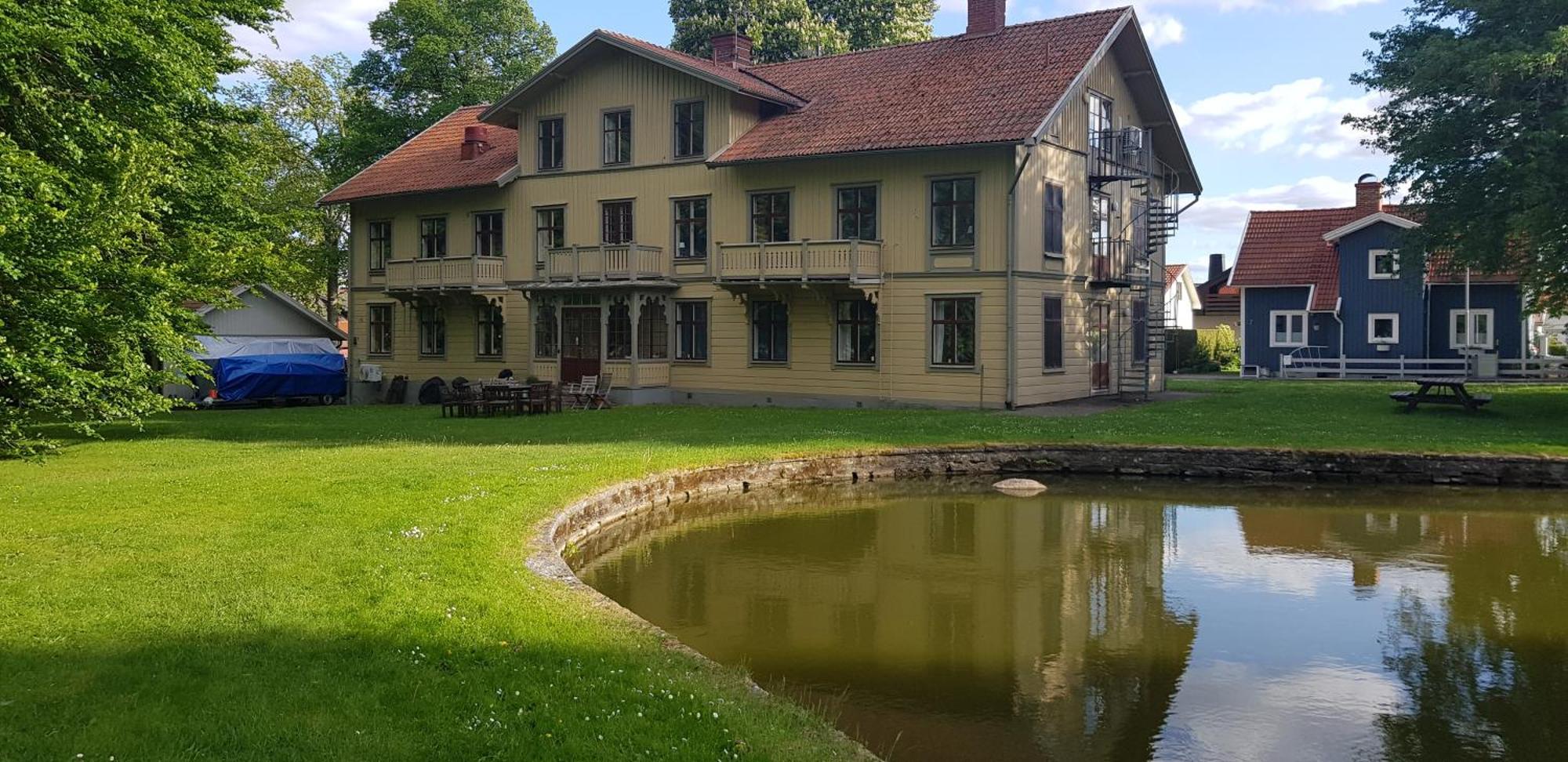 Moessebergs Vandrarhem Falköping エクステリア 写真