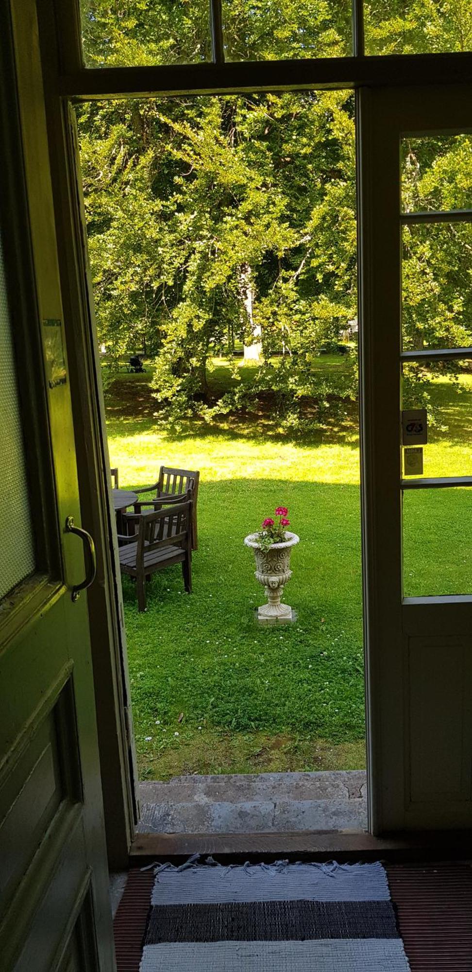 Moessebergs Vandrarhem Falköping エクステリア 写真